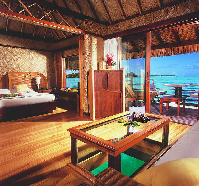 Overwater bungalow © InterContinental French Polynesia