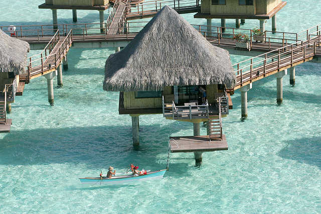 Overwater bungalow © InterContinental French Polynesia