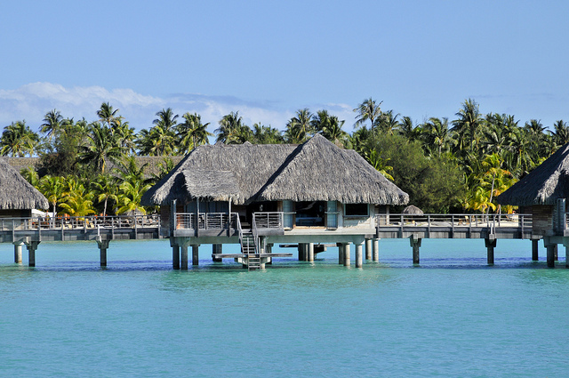 Overwater villas © InterContinental French Polynesia