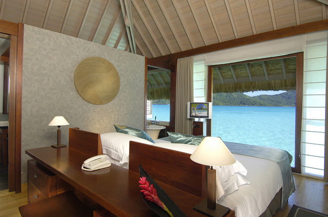 Overwater villas © InterContinental French Polynesia