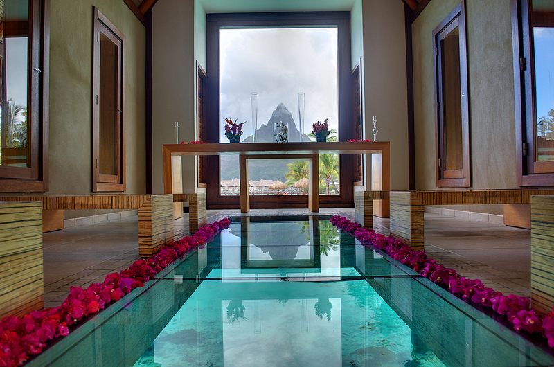 The overwater chapel © InterContinental French Polynesia