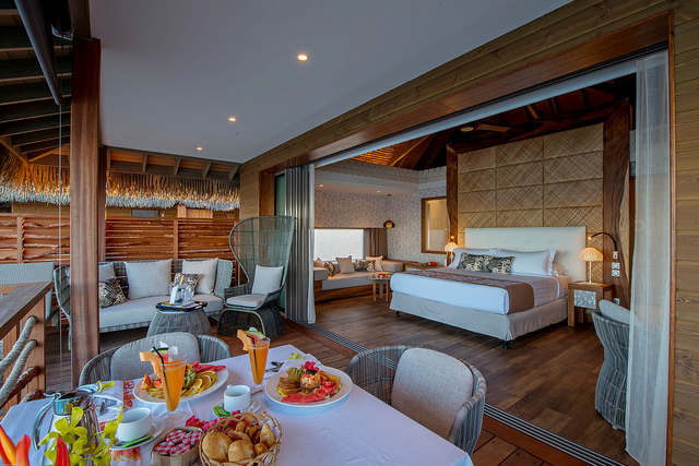 Motu Bungalow Junior Suite © InterContinental French Polynesia